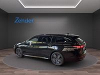 Gebraucht VW Passat R-line 265 PS (194 kW) 2024 Grenadillschwarz metallic Kombi