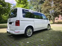 Gebraucht VW Multivan Highline 204 PS (150 kW) 2016 Weiß Van / Kleinbus