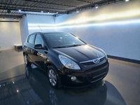 Gebraucht Hyundai i20 101 PS (74 kW) 2012 Schwarz Kleinwagen