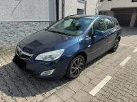 Gebraucht Opel Astra 110 PS (80 kW) 2011 Blau Kombi
