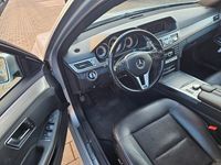 Gebraucht Mercedes E220 Avantgarde 170 PS (125 kW) 2013 Silber Limousine