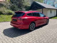 Gebraucht Ford Focus ST-Line X 155 PS (114 kW) 2025 Rot Limousine