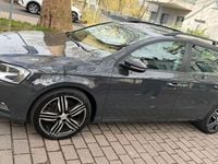 Gebraucht VW Passat 140 PS (102 kW) 2014 Grau Kombi