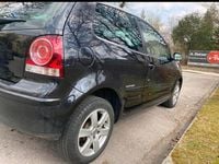Gebraucht VW Polo 69 PS (50 kW) 2009 Schwarz Kleinwagen
