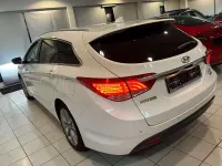Gebraucht Hyundai i40 177 PS (130 kW) 2014 Creamy white / sol Kombi
