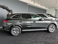 Gebraucht Mercedes GLC300e AMG 320 PS (235 kW) 2023 Grau SUV