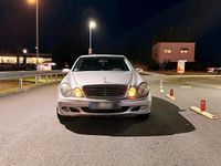 Second-hand Mercedes E200 163 CP (119 kW) 2002 Argintiu Berlinǎ