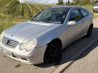 Second-hand Mercedes C200 163 CP (119 kW) 2002 Argintiu Berlinǎ