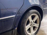 Gebraucht VW Passat Basis 101 PS (74 kW) 2004 Blau Kombi