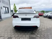 Käytetty Tesla Model Y Standard Range 216 kW (295 HP) 2023 Valkoinen Katumaasturi