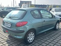Gebraucht Peugeot 206 Premium 75 PS (55 kW) 2000 Grün Limousine