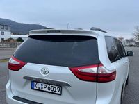 Gebraucht Toyota Sienna 269 PS (197 kW) 2015 Weiß Van / Kleinbus