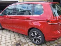 Gebraucht VW Touran 150 PS (110 kW) 2021 Rot Van / Kleinbus