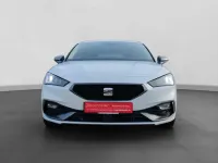 Second-hand Seat Leon FR 150 CP (110 kW) 2025 Alb Berlinǎ