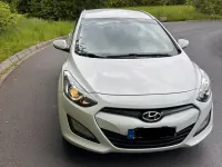Gebraucht Hyundai i30 99 PS (72 kW) 2014 Weiß Kombi