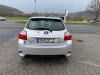 Gebraucht Toyota Auris Executive 136 PS (100 kW) 2012 Silber Limousine