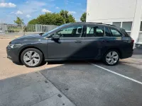 Gebraucht VW Golf VIII Style 150 PS (110 kW) 2024 Uranograu Kombi