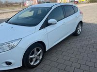 Gebraucht Ford Focus 86 PS (63 kW) 2013 Weiß Limousine