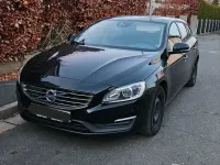 Gebraucht Volvo V60 190 PS (139 kW) 2016 Schwarz Kombi