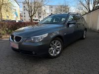 Gebraucht BMW 525 177 PS (130 kW) 2007 Grau Kombi