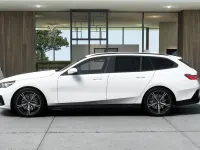 Gebraucht BMW 520 M Sport 197 PS (144 kW) 2025 Weiß Limousine