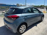 Gebraucht Hyundai i20 75 PS (55 kW) 2016 Blau Limousine