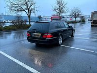 Gebraucht Mercedes E320 224 PS (164 kW) 2004 Schwarz Kombi