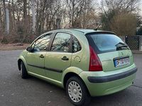 Gebraucht Citroën C3 73 PS (53 kW) 2003 Grün Limousine