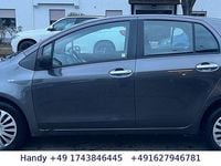 Gebraucht Toyota Yaris Cool 69 PS (50 kW) 2011 Grau Kleinwagen