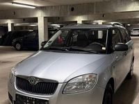 Second-hand Skoda Fabia 60 CP (44 kW) 2009 Argintiu Break
