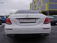 Gebraucht Mercedes E220 Avantgarde 194 PS (142 kW) 2017 Weiß Limousine
