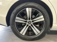 Gebraucht Mercedes C200 Avantgarde 184 PS (135 kW) 2023 Polarweiã Kombi