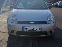 Gebraucht Ford Fiesta 69 PS (50 kW) 2003 Silber Kleinwagen