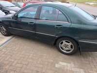 Gebraucht Mercedes C220 143 PS (105 kW) 2003 Grün Limousine