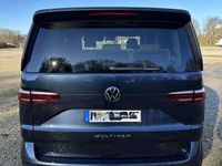 Gebraucht VW Multivan Life 150 PS (110 kW) 2024 Blau Van
