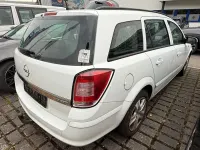 Gebraucht Opel Astra Catch Me 110 PS (80 kW) 2007 Weiß Limousine