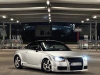 Second-hand Audi TT Design 180 CP (132 kW) 2000 Gri Coupe