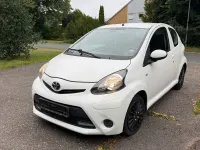 Gebraucht Toyota Aygo Cool 68 PS (50 kW) 2012 Weiß Kleinwagen