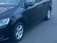 Second-hand VW Sharan 140 CP (102 kW) 2012 Negru Monovolum