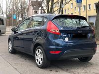 Gebraucht Ford Fiesta 70 PS (51 kW) 2010 Blau Kleinwagen