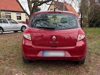 Gebraucht Renault Clio II 75 PS (55 kW) 2010 Rot Kleinwagen