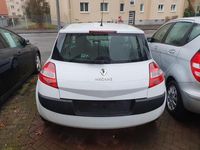 Gebraucht Renault Mégane II Authentique 98 PS (72 kW) 2007 Weiß Limousine