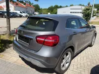 Gebraucht Mercedes GLA180 122 PS (89 kW) 2019 Grau SUV