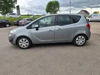 Gebraucht Opel Meriva 120 PS (88 kW) 2012 Silber Van / Kleinbus