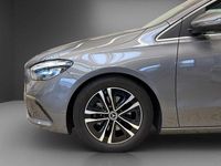Gebraucht Mercedes B200 Progressive 150 PS (110 kW) 2024 Grau Kleinwagen