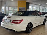 Gebraucht Mercedes E500 AMG line 388 PS (285 kW) 2010 Calcitweiss (metallic) Cabrio