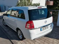 Gebraucht Opel Zafira Family 110 PS (80 kW) 2014 Weiß Van / Kleinbus