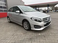 Gebraucht Mercedes B200 Business 136 PS (100 kW) 2018 Silber Kleinwagen