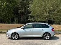 Gebraucht Skoda Rapid Joy 115 PS (84 kW) 2016 Silber Kleinwagen