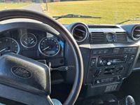Gebraucht Land Rover Defender 122 PS (89 kW) 2008 Grün SUV